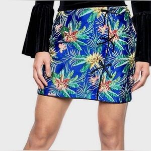 NWT Guess KATO paradise jacquard skirt 8 medium